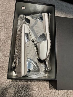 Michael Kors Silver and Light Gray Women's Sneakers